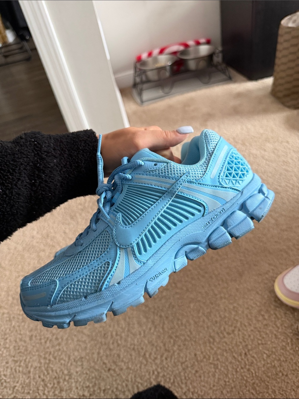 Nike mens Sky Blue Mesh Athletic Sneakers